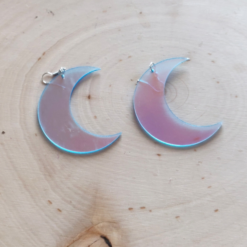 🌙Luminescent Crescent Moon Earrings - Picture 2 of 3
